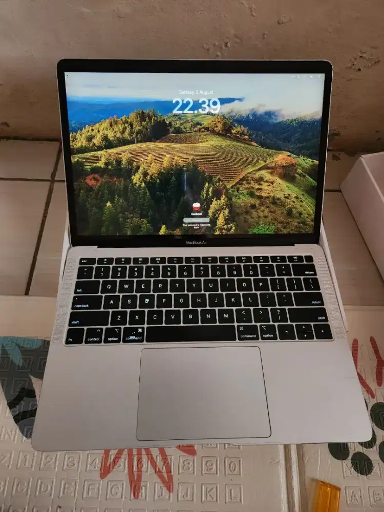 Macbook air 2019 i5 8/128 ex resmi