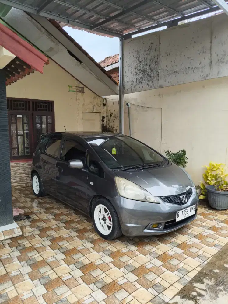 HONDA JAZZ 2010 MATIC