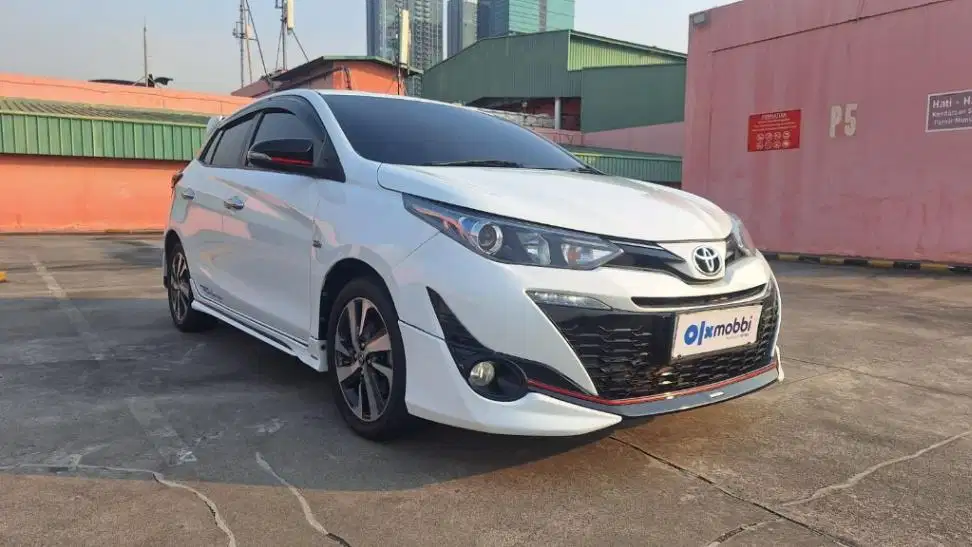 KM Rendah - Toyota Yaris 1.5 S Bensin-AT 2019