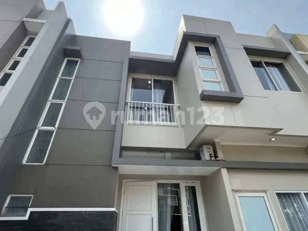 Rumah Siap Huni Harga Miring di Cluster Canary, Gading Serpong
