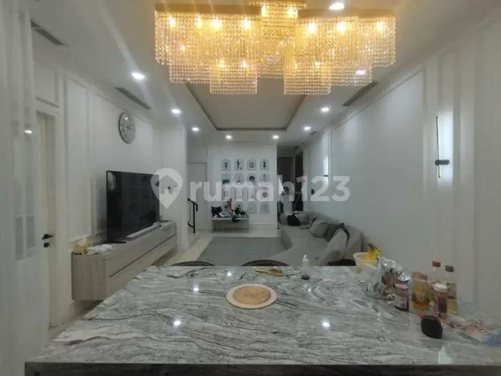 Dijual Rumah Full Furnished di Permata Buana