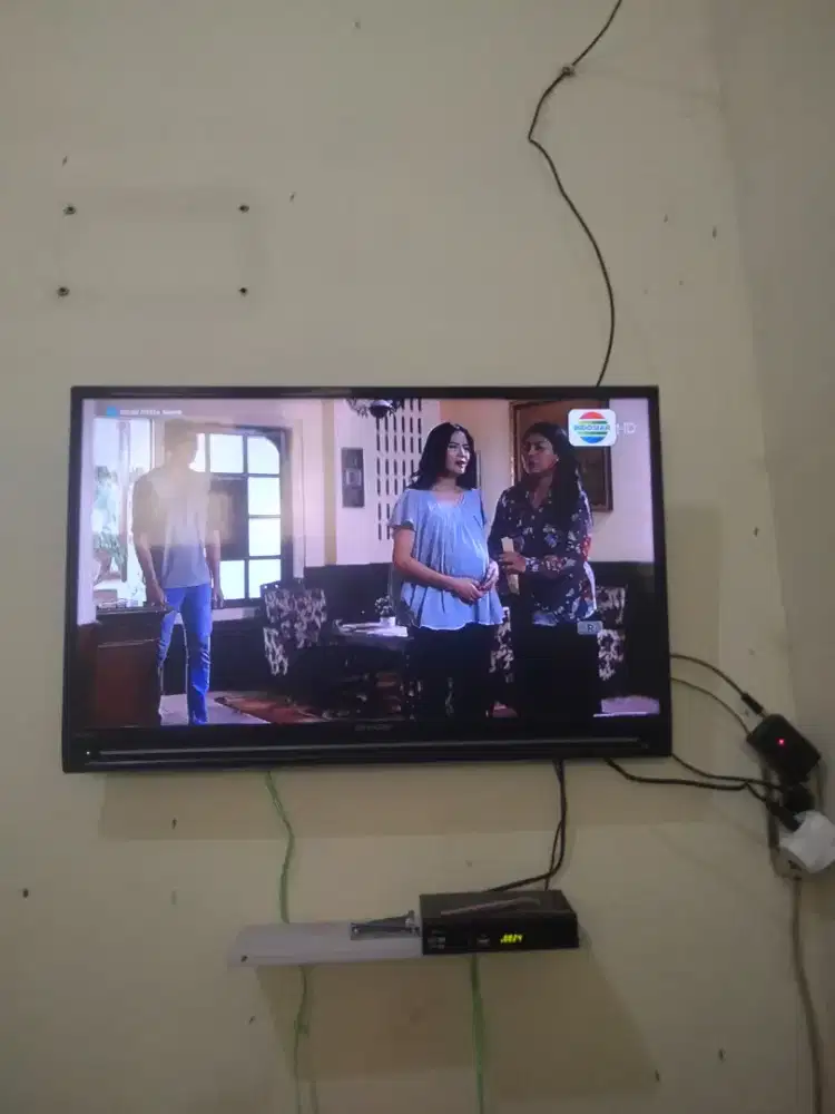 Tv Sharp + STB + Antena