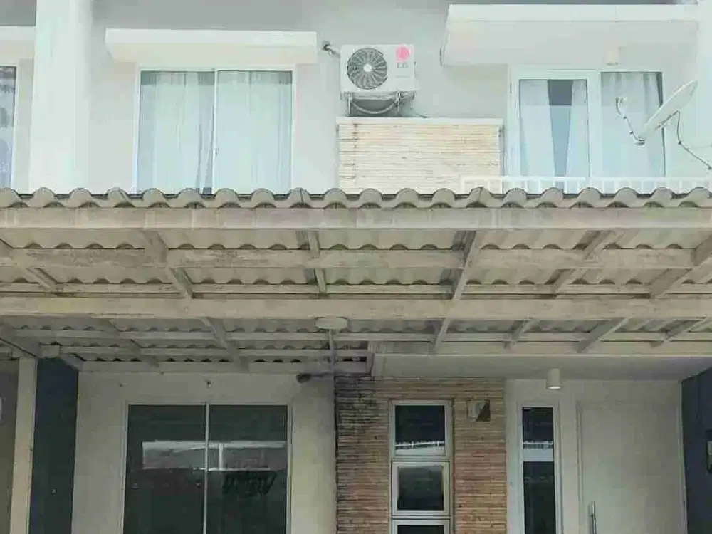 dijual rumah Cibubur country siap huni kolam renang free