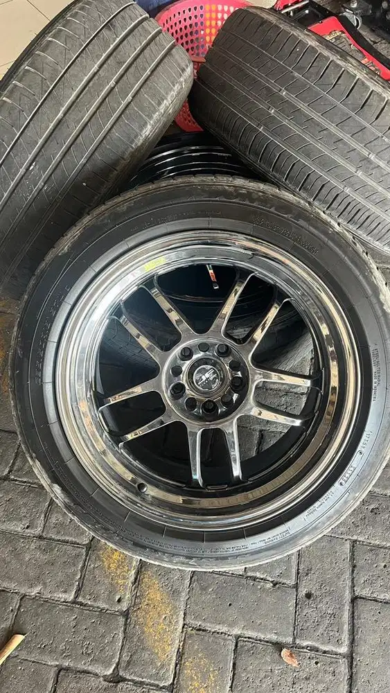 Velg jf luxury inova reborn masih seperti baru