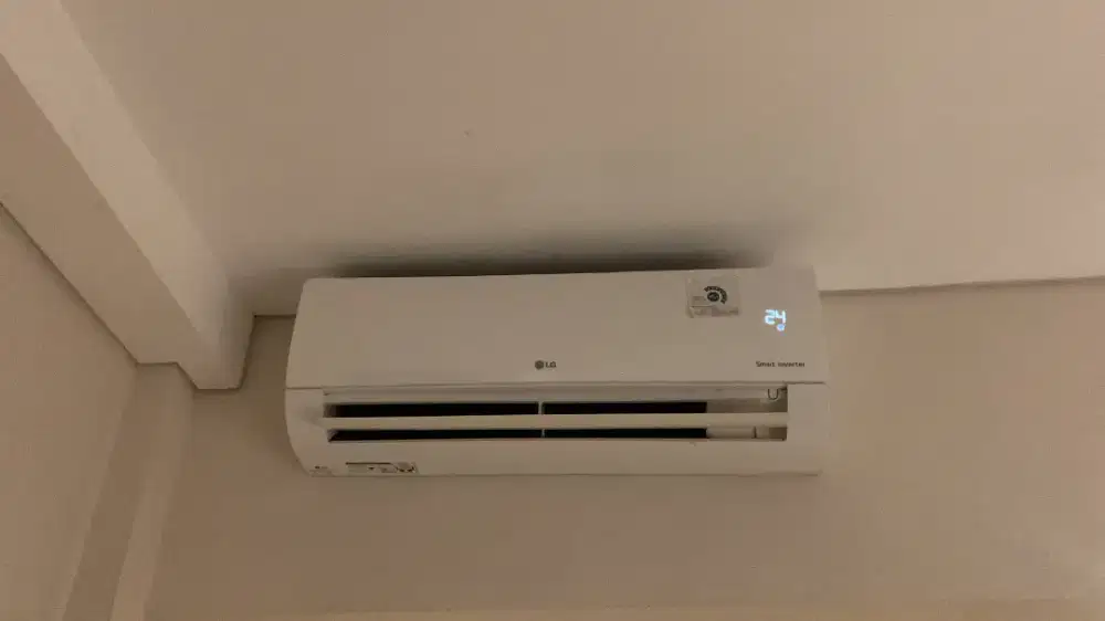 AC LG 3/4 PK kondisi masih mulus