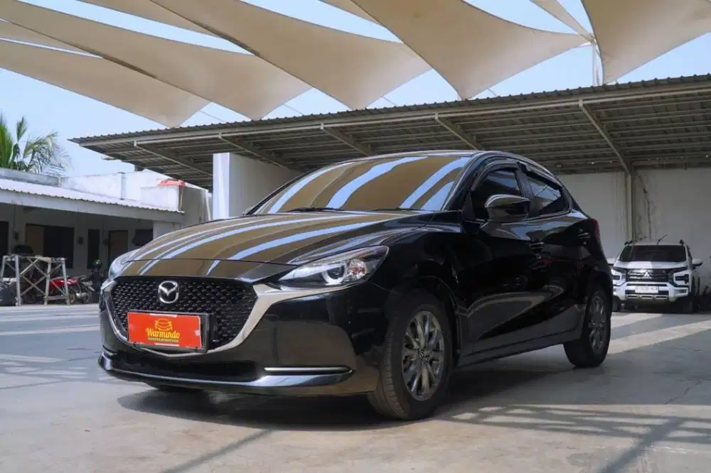 Mazda 2 R Matic AT tahun 2019 Hitam DP minim Low Kam