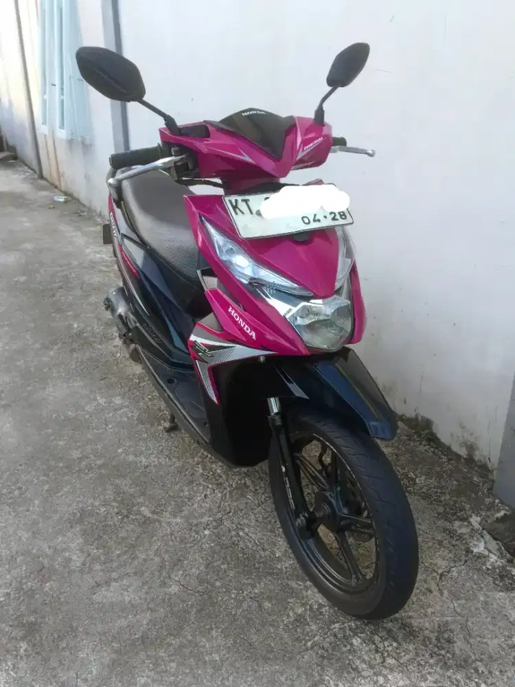 Honda Beat 2018 kondisi prima ss BPKB