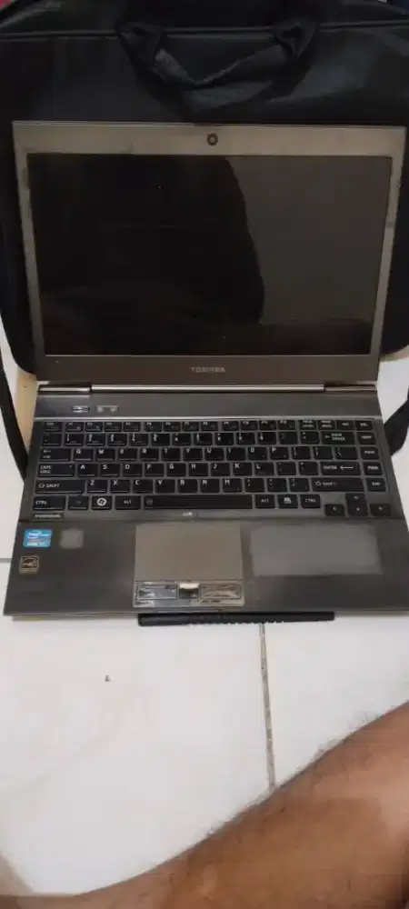 Laptop toshiba core i7