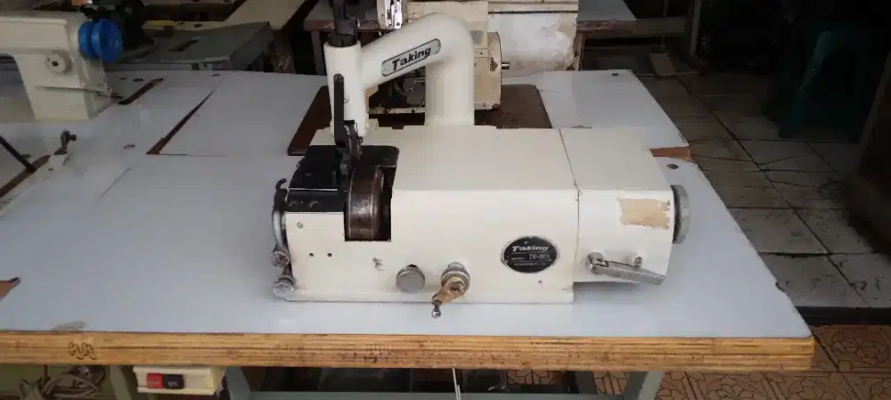 Di jual mesin seset kulit merk taking