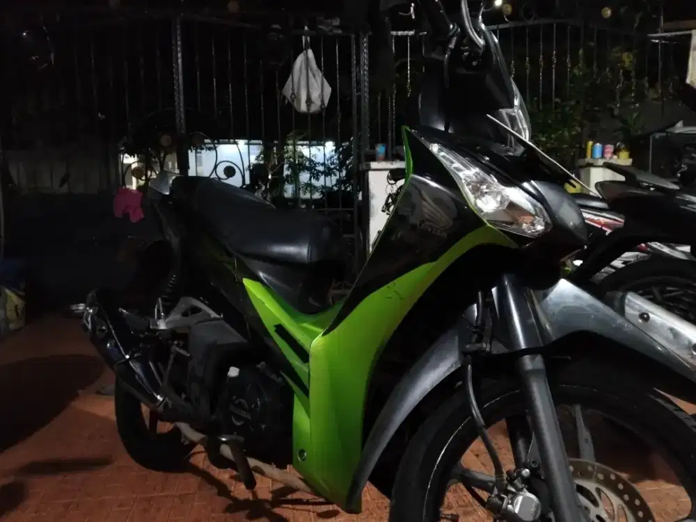 Supra x125 helm in