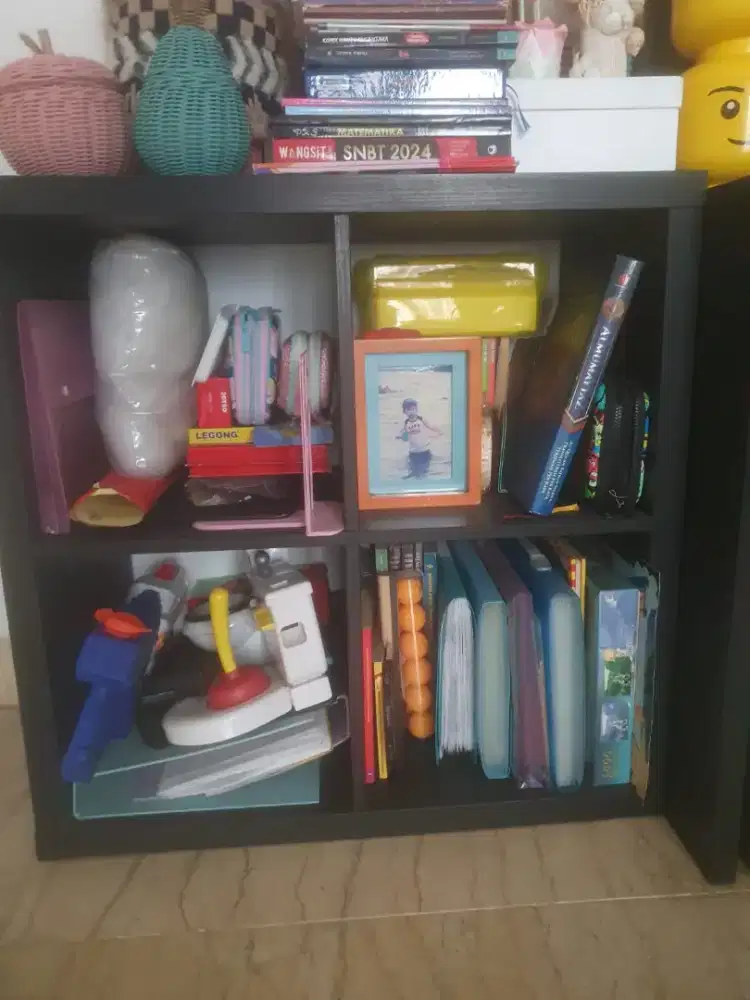 Meja & Rak set merk ikea