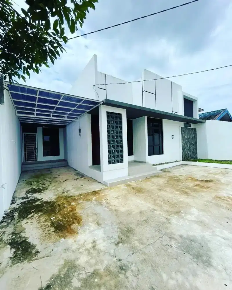 Disewakan rumah semi furnish di Perumahan Bukit Sejahtera Poligon