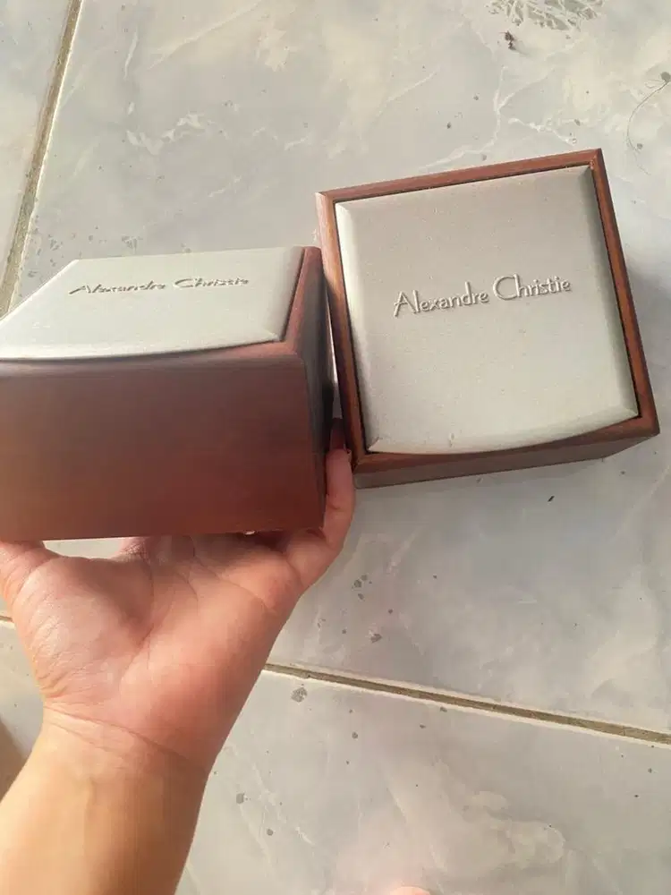 Kotak Kayu Alexander christie mulus