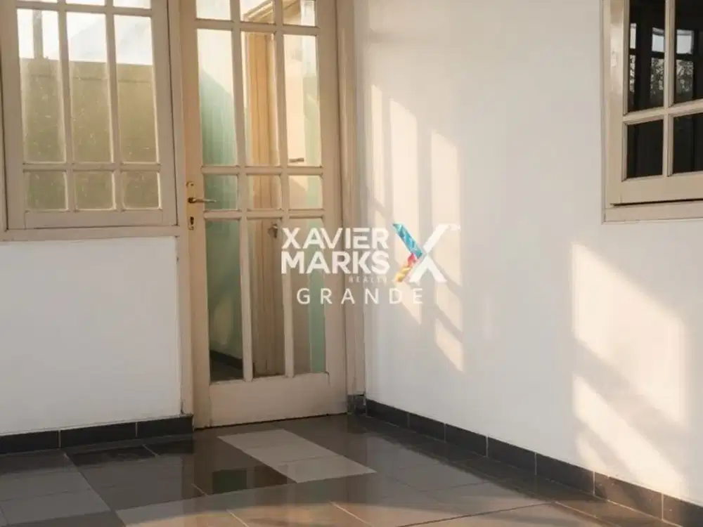 Dijual rumah kuno lokasi Blimbing dikelilingi berbagai bisnis dan kantor, Kota Malang