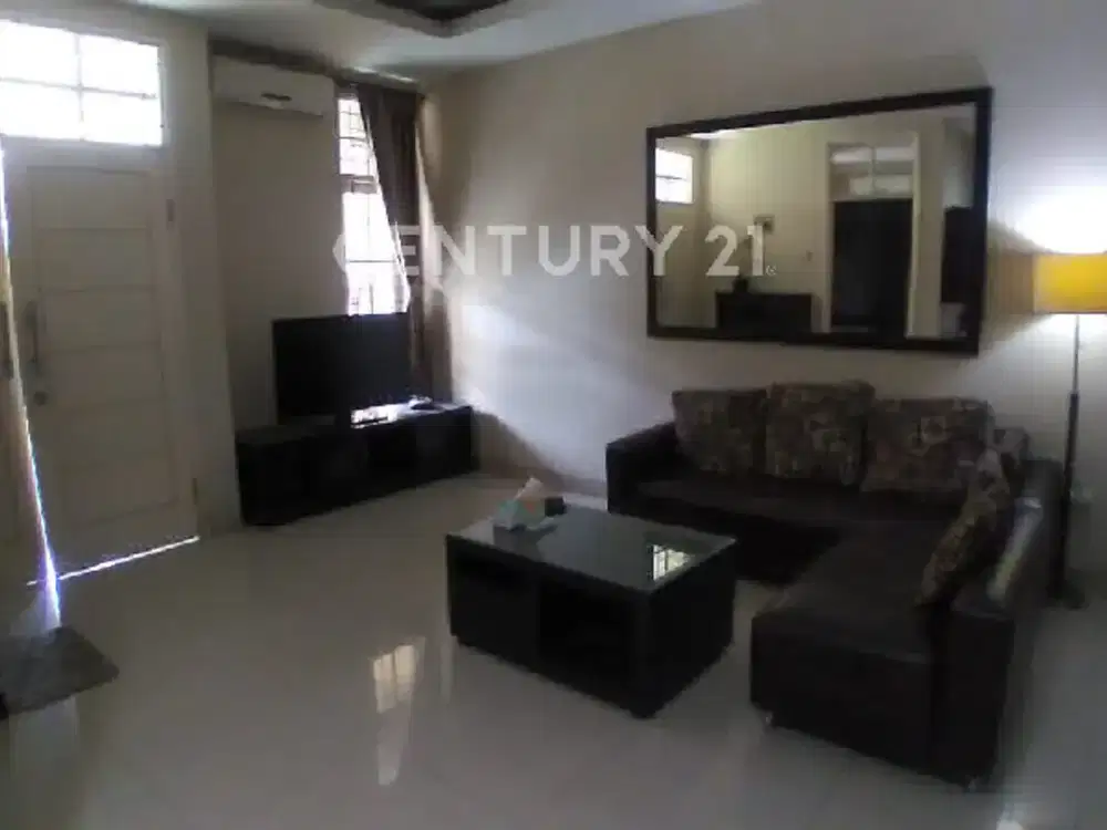 Rumah Siap Huni  Di Beverly LippoCikarang 3 Kamar Tidur & Bathup