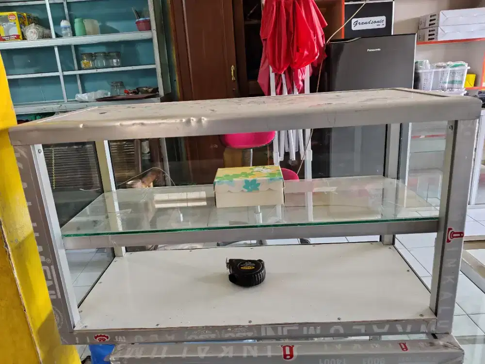 Etalase Kaca Alumunium Kokoh & Mulus – Cuma 400rb, Siap Pakai Jualan!