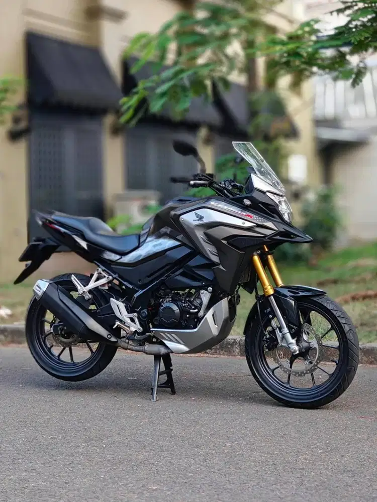 HONDA CB 150X 2023 COKLAT KM 8K PAJAK PANJANG SIAP RIDING