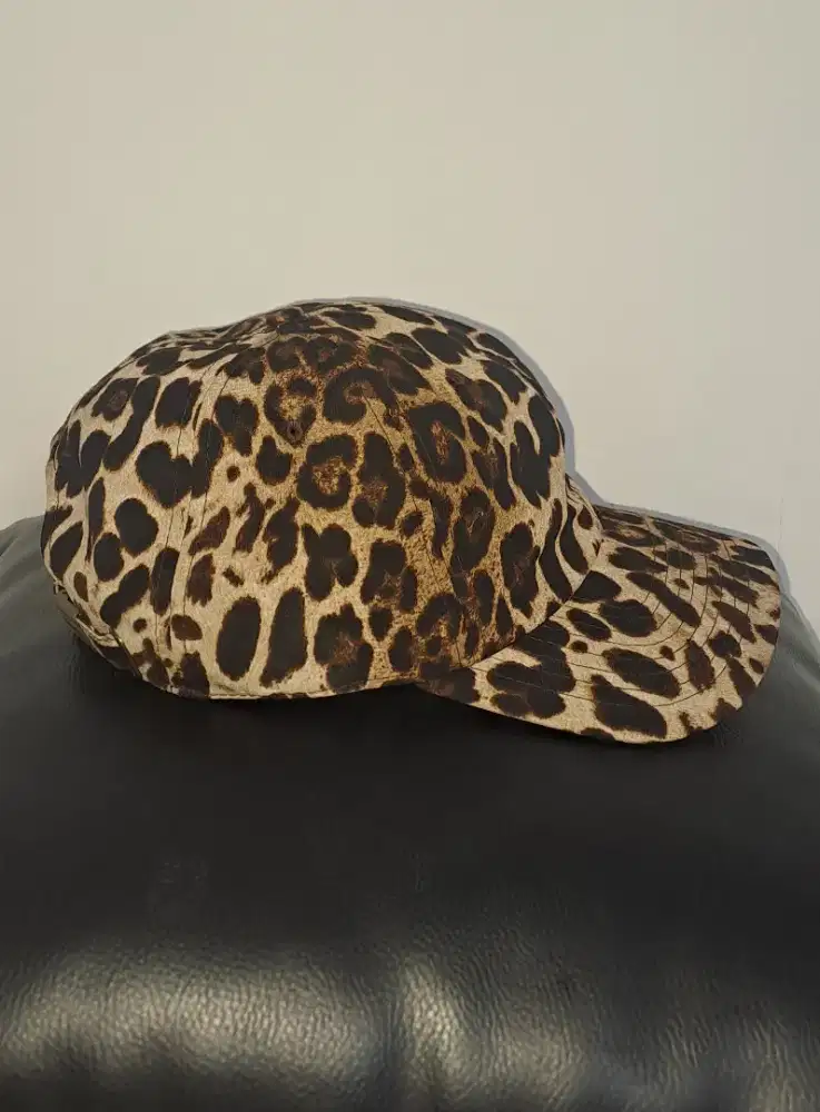 Topi luar negeri kbethos