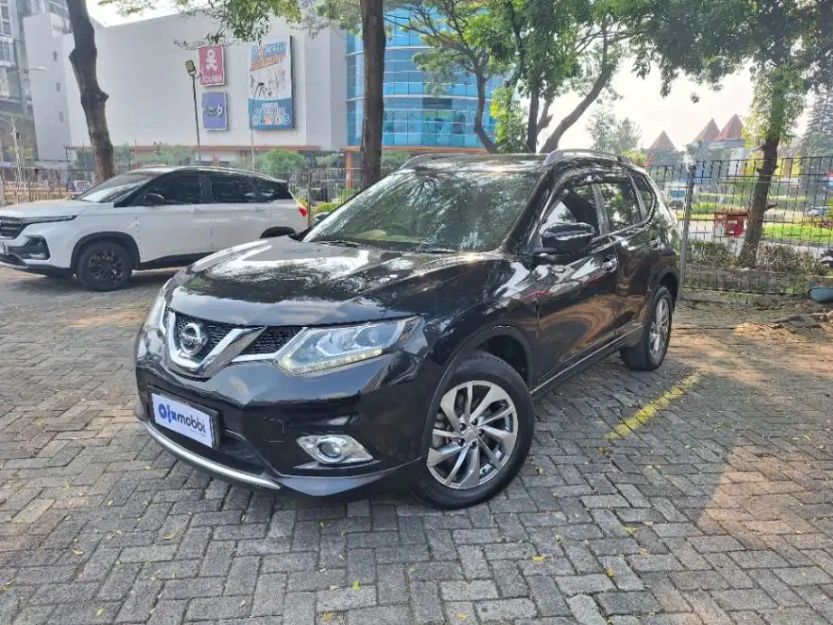 LOW DP Nissan X-Trail 2.5 Bensin-AT 2015 TIV