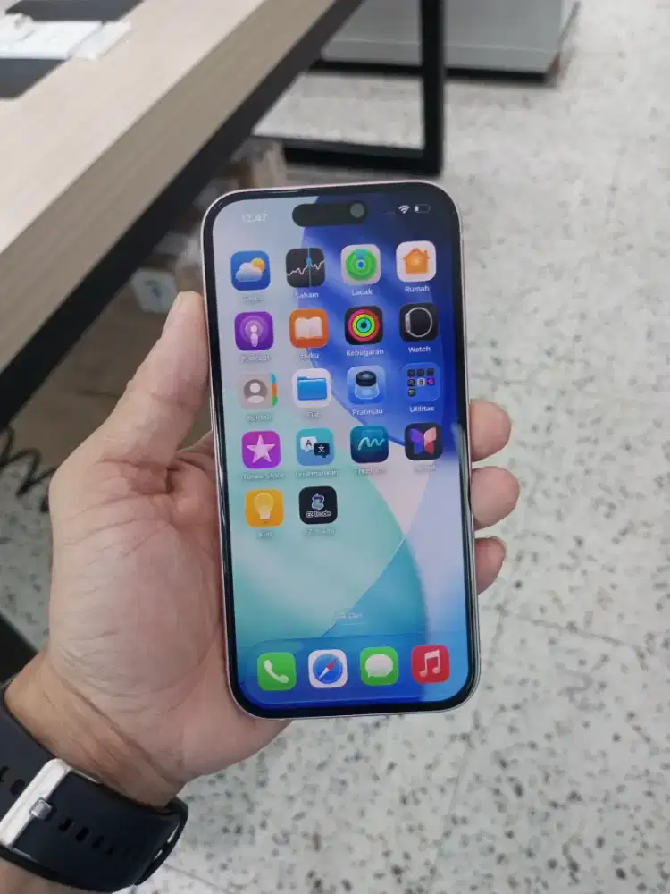Cicilan iPhone 15 128GB second garansi resmi iBox tanpa kartu kredit
