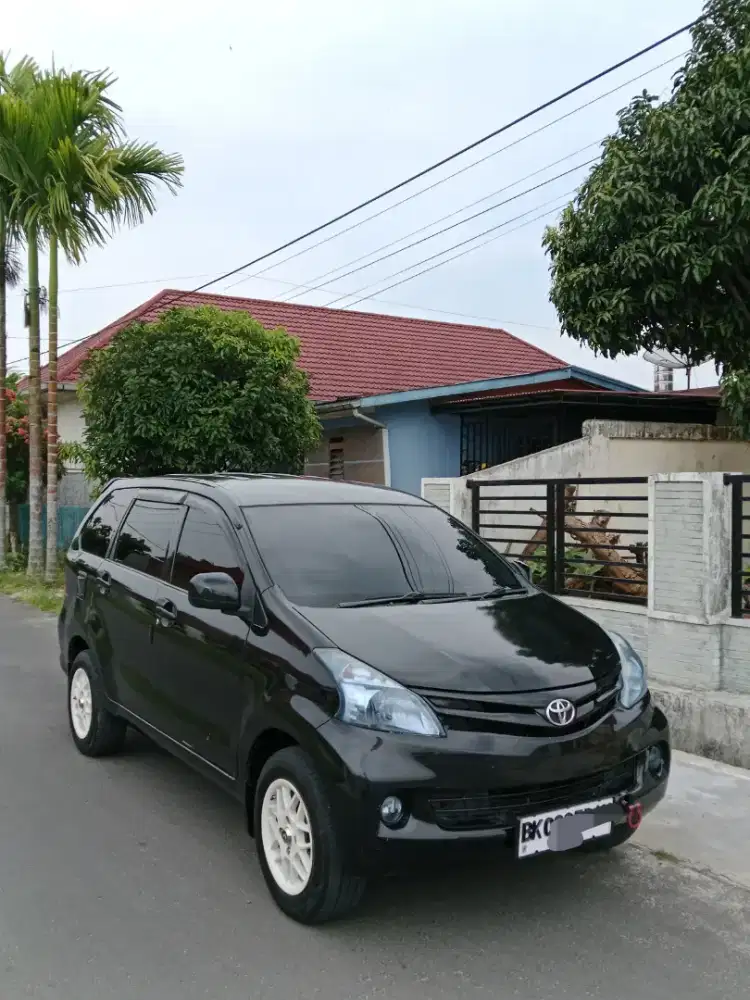 AVANZA 2015 1,300 CC
