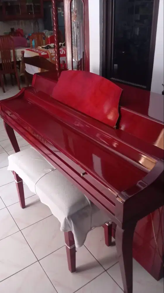 Jual piano yamaha tipe spinet