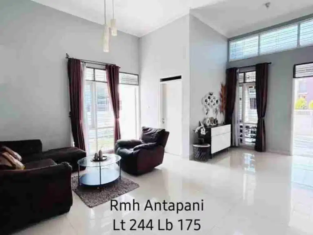 Rumah Luas Pusat Kota Antapani