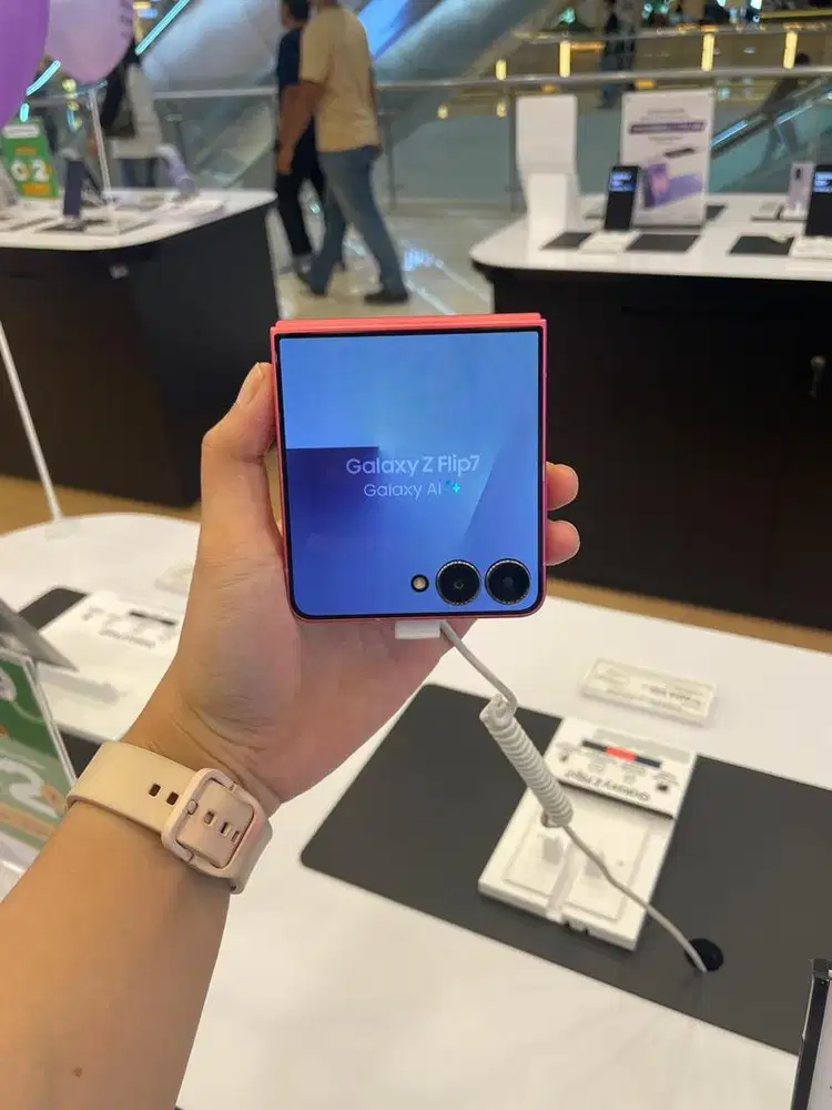 SAMSUNG GALAXY FLIP7 (BISA CICILAN TANPA DP)