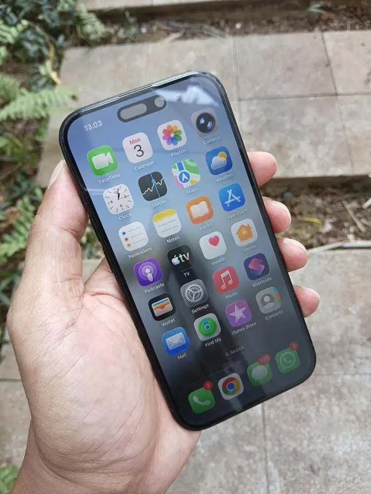 iPhone 15 256GB iBox Garansi on Juni 2027