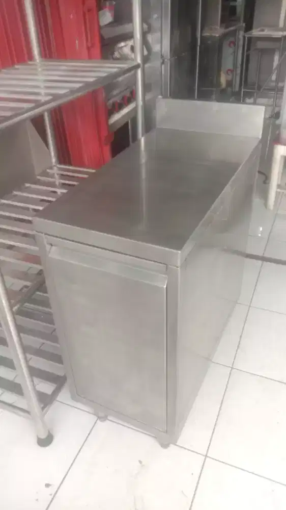 Meja Stainless p38xL75 1 Pintu Buka Samping untuk Lubang Sampah