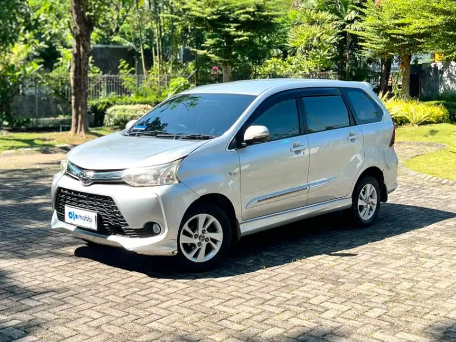 Pajak Panjang Toyota Avanza 1.3 Veloz Bensin-AT 2018 Silver WWM