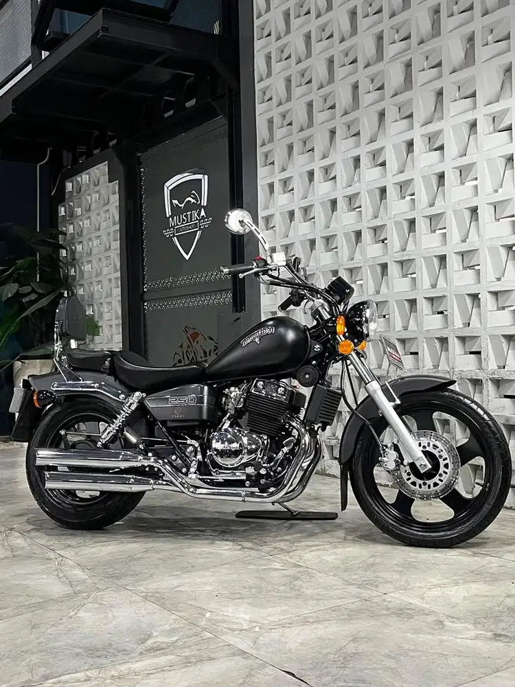 Istimewa!!Benelli Pe 250 th 2021 - Ayu Mustika