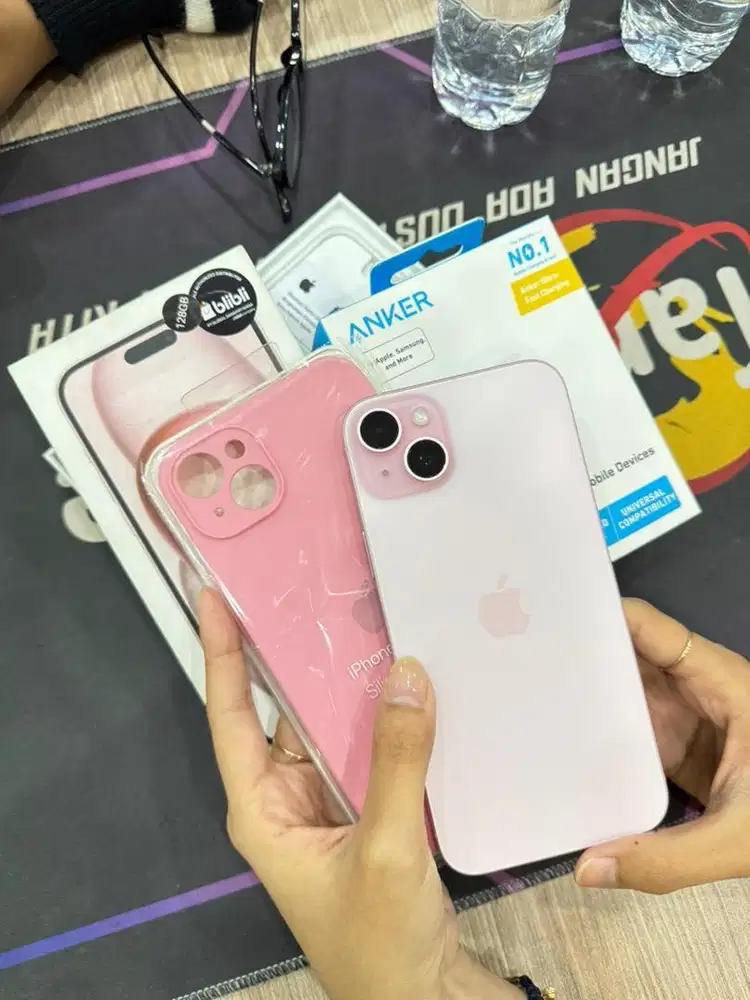 IPHONE 15 Baru Teramah Dikantong