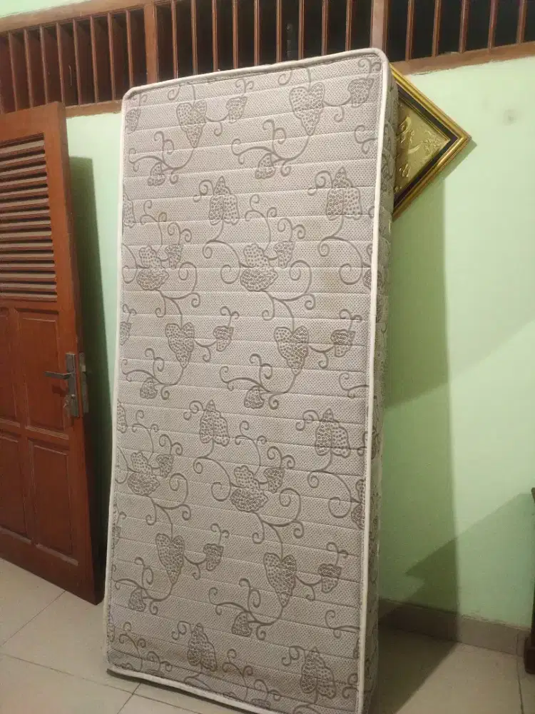 dijual kasur spring bed , 100x120, kondisi baik