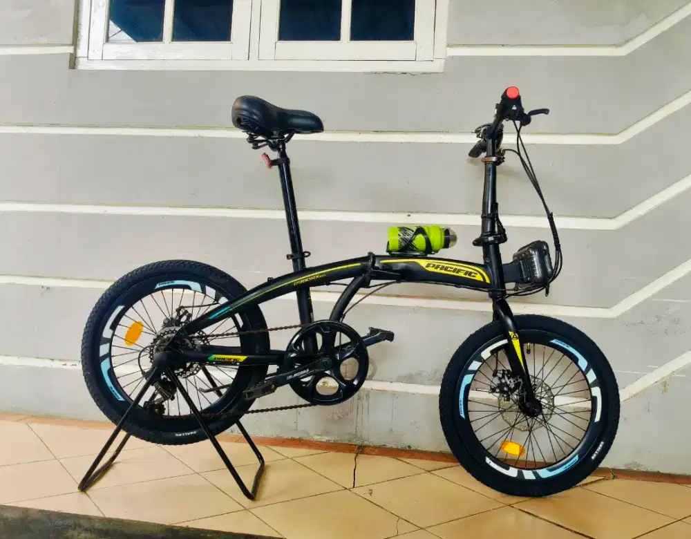 Sepeda lipat merek pacific uk'20 hrg 1,1jt net