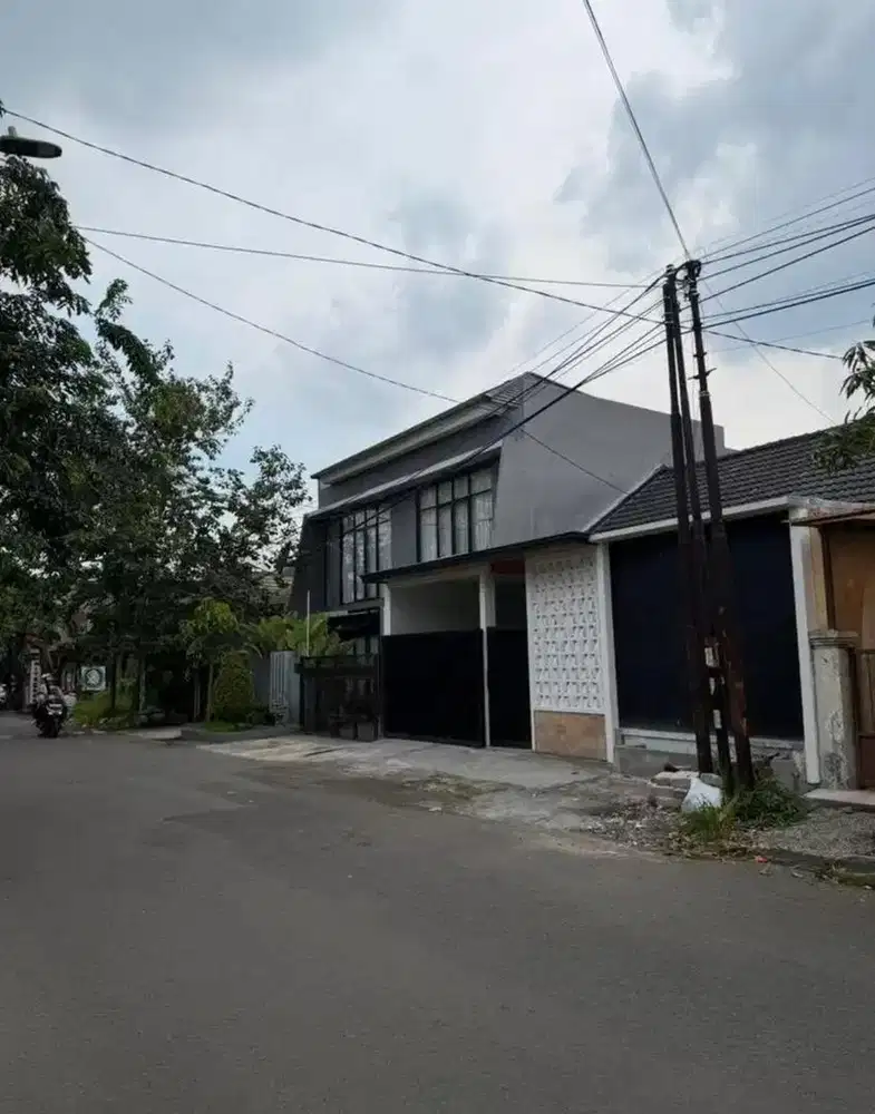 Rumah SHM 144 lantai 2 lokasi strategis
