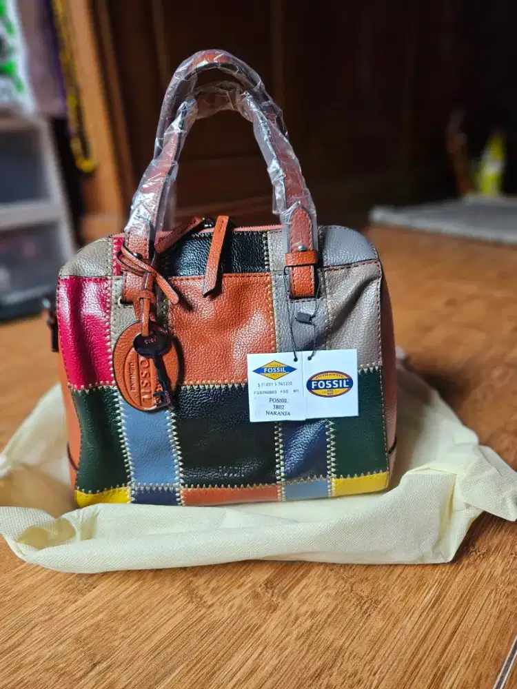 TAS SELEMPANG WANITA BAHAN KULIT ASLI
