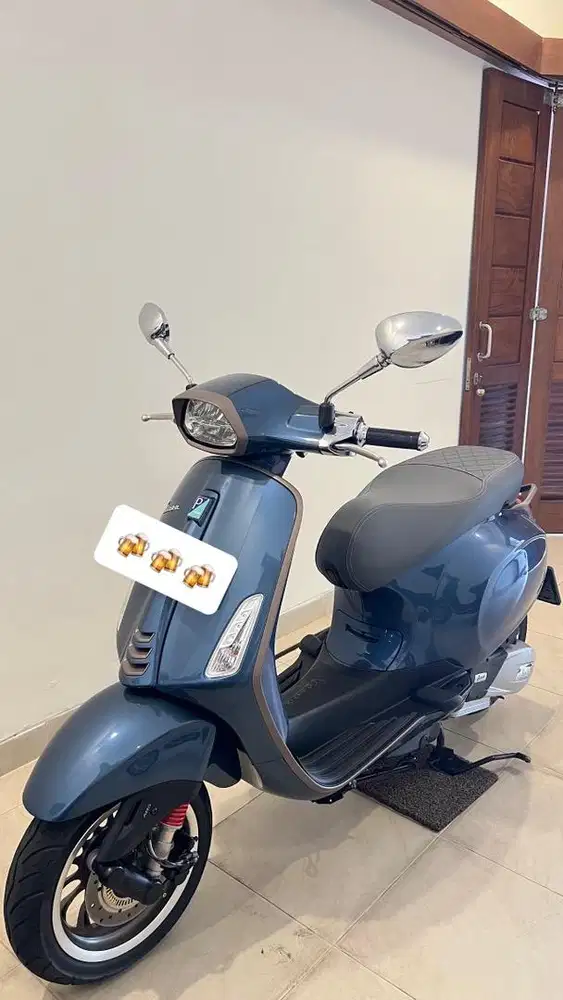 Vespa Sprint 10th Anniversary Limited Edition (LOW KM)