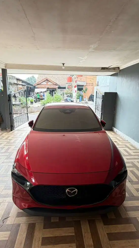 Mazda 3 (2023) Hatchback Red/Maroon Sunroof Bensin AT