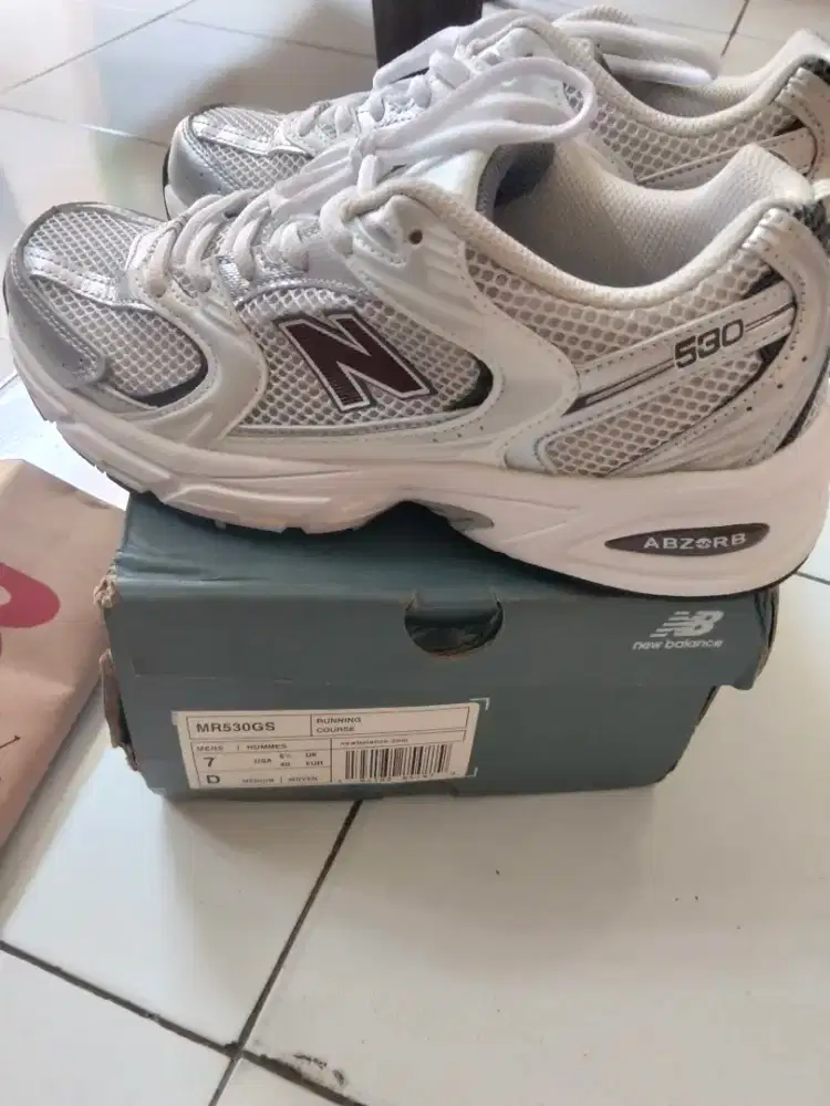 Sepatu New Balance 530