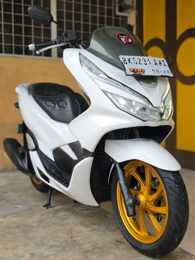 Honda PCX 150 / PCX 150 CBS ISS KEYLESS 2018, White Premium Metalic.