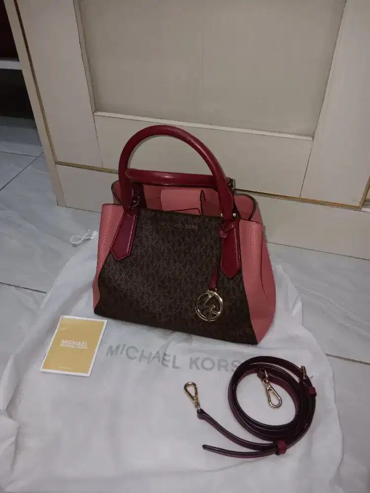 MICHAEL KORS BAG