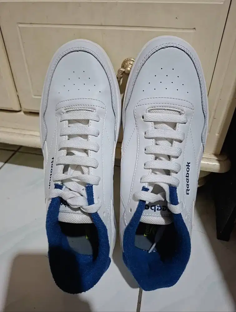 PRELOVED Original Sepatu Cowo, cewe Reebok size 40