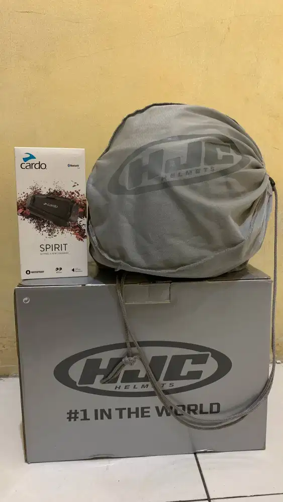 Helm HJC i31 include Cardo Spirit Fullset Mulus