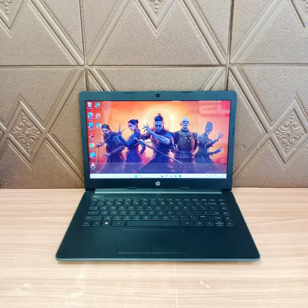 HP 245 G7 AMD RYZEB 3 2200U RAM 8GB SSD 128GB + HDD 500GB 14INCH