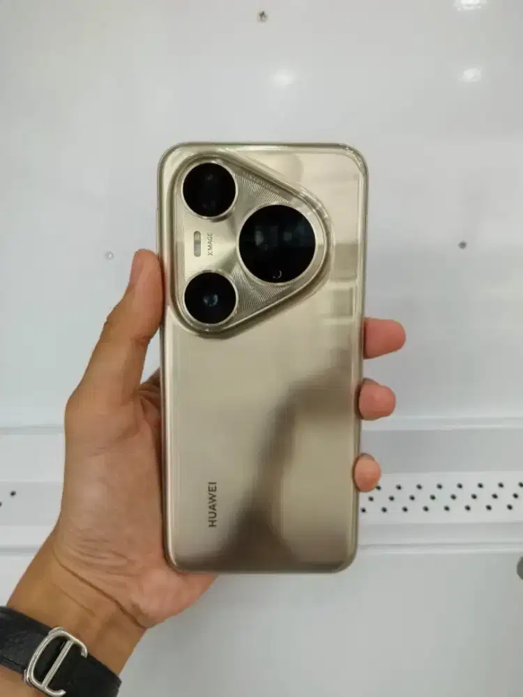 HUAWEI PURA 80 ULTRA