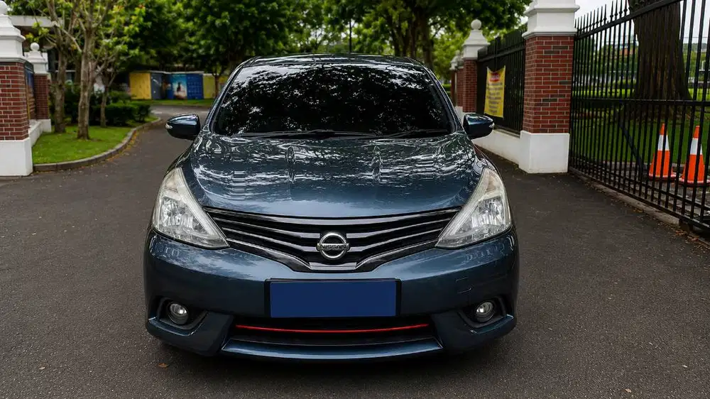JUAL MOBIL NISSAN GRAND LIVINA XV 1.5 M/T MANUAL INDIVIDUAL BLUE 2016