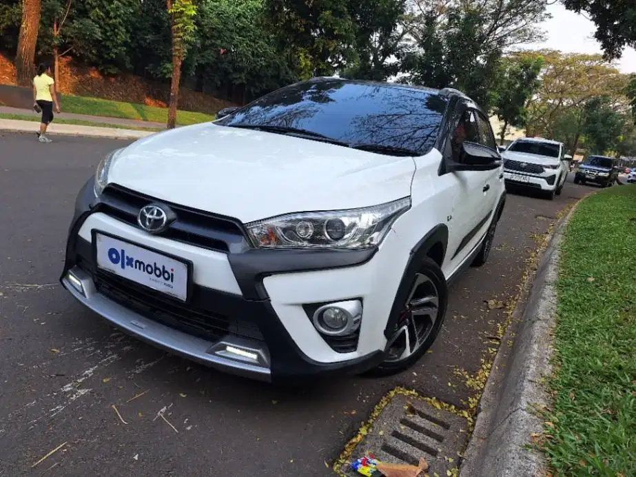 LOW DP Toyota Yaris 1.5 TRD Sportivo Heykers Bensin-AT 2017 TVN