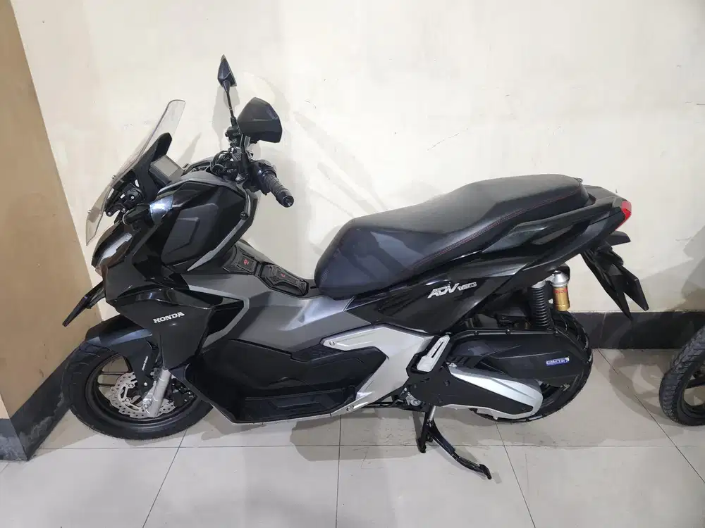 Adv 160 cbs hitam 2023 Gbm