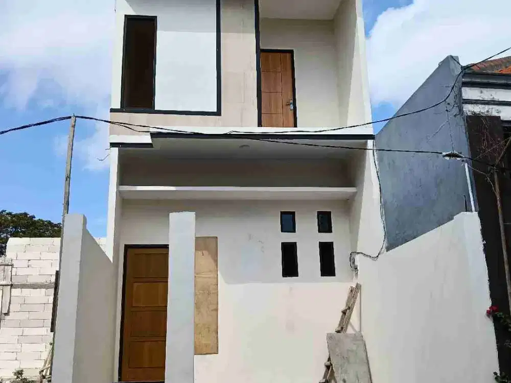 dijual rumah Baru Gress 2 lantai lokasi Rungkut kidol surabaya